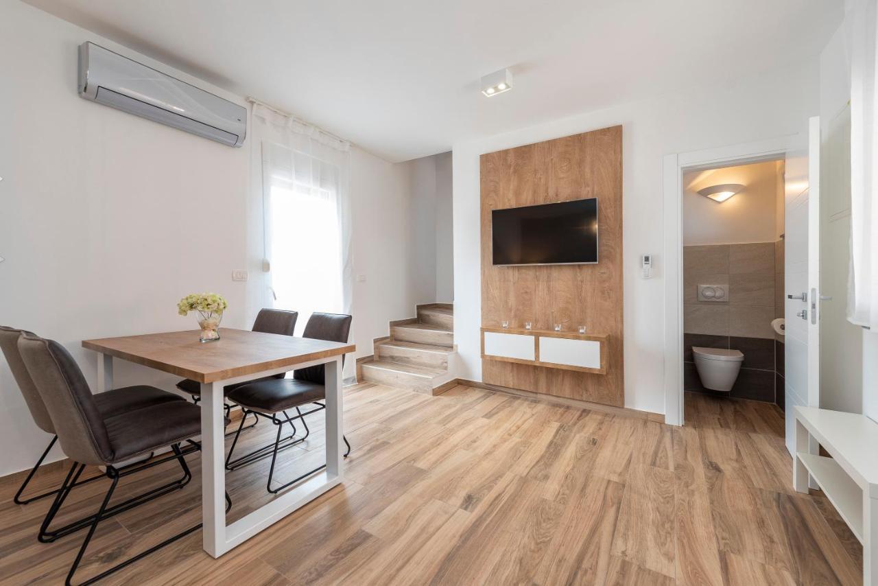 Luxury Apartments - La Vir 1 & 2 Exterior photo
